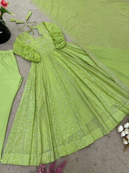 🎉 Festive Collection | Elegant Anarkali Gown Set with Embroidery & Lace | Ready to Wear | Free Shipping! 👗✨